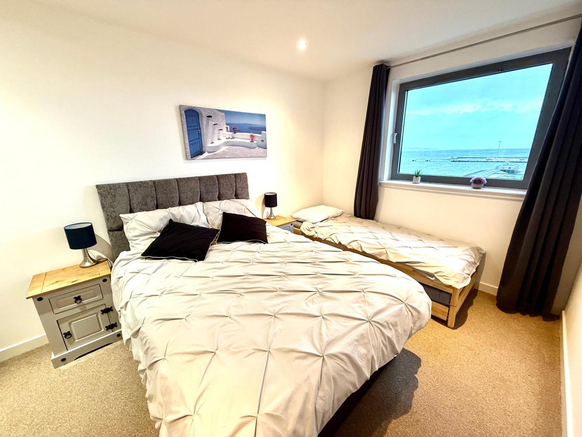 Britannia Ocean Park - Oceanfront And Sea View - Free Parking & Fast Wifi Appartement